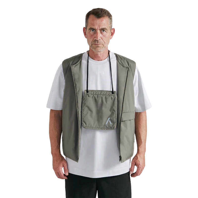 Transit Vest - Image 10
